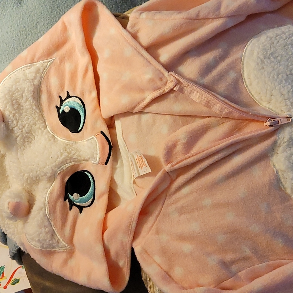 Girls sleepwear hooded "llama" I believe  so soft and comfy size 7/8
